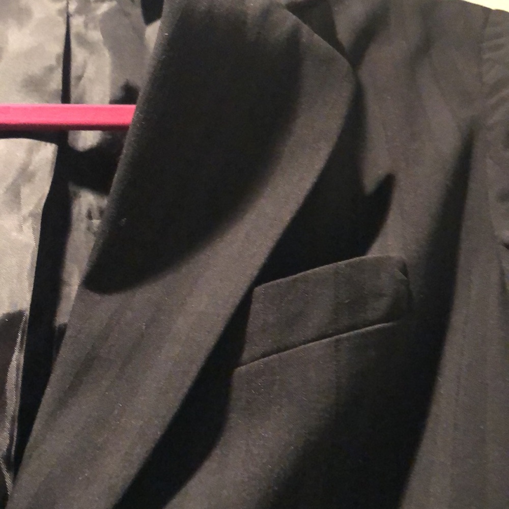 Larry Levine Taylored Blazer/Jacket Woman’s Size Sm Black w/Grey Pinstripes - Picture 3 of 10
